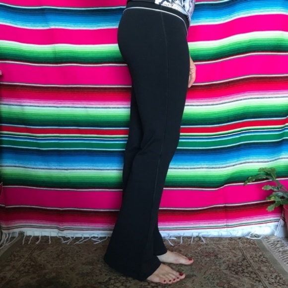 Lululemon Wide Leg Pants Yoga Weekend Flare - Picture 4 of 7
